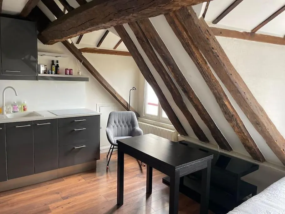 Au Coeur De 8e Apartment Paris