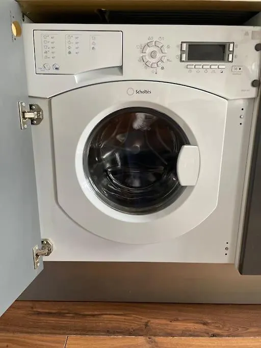 Au Coeur De 8e Apartment *